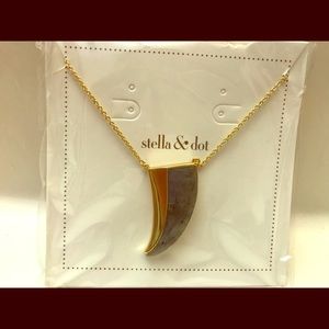 Stella and Dot necklace